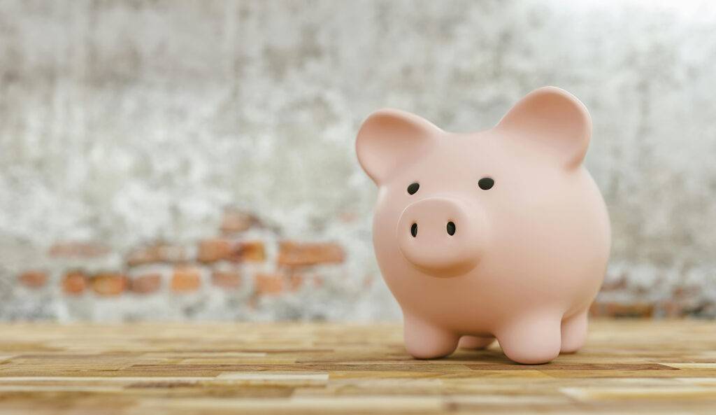 Tirelire cochon pour montrer l'aide financière